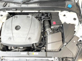 当店の認定中古車(VOLVO APPROVED CAR)はメーカー基準の車齢・走行に応じた内外装・機関の176項目もの項目に厳密な点検を実施。すべての基準を満たした自信を持ってお届けする中古車です。