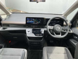 日産の上質なミニバンとして、もっとも相応しい走りとはなにか。五感に響くダイナミックさとラグジュアリー感でした。