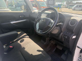 自社認証工場を完備しておりますので、納車前の車検・整備や、アフターメンテナスもばっちりですので、安心して当社にお任せ下さい。また、当社にて車輌ご成約のお客様はオイル交換永久無料のサービス付きです!