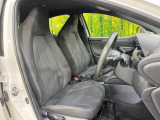 運転席シート廻りは使用感も少なく、良好な状態となっています。前オーナー様が丁寧に使っていたことがよくわかりますね。