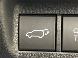 【パワーバックドア】スマートキーや運転席のボタンを押すだけでリアゲートが自動で開閉します!荷物を持っている時や、高い位置にあるバックドアを閉める際に便利な機能です♪