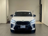 サービスにはドイツ本国と同様に教育と訓練を受け、BMWを知り尽くした「マイスター」が数多く在籍しております。360度による納車前点検整備で、お客様に安心と安全をお届けいたします。