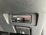 【ETC2.0ユニット】日産オリジナルナビゲーションとの連動モデル。充実のETC機能に加え、先進機能を搭載して次世代の運転支援サービスを受けることができます。