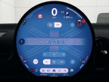 エアコンも画面から、温度、風向き、風量が変更できます。緊急性が高いデフロスター(曇り止め)ボタンは物理スイッチで残っております。