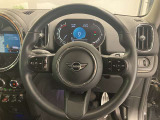 また、MINI正規認定中古車は、エマージェンシーサービスが自動付帯。24時間365日、皆様のカーライフをサポートいたします。確かな安心のうえで、「駆けぬける歓び」をご堪能ください。