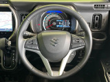 【純正革巻きステアリング】上質な革を使用することで、手にしっかり馴染みとても運転しやすいハンドルです♪