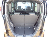 ◆定員乗車時のカーゴルームです。普段のお買い物の荷物やたくさんの収納が可能です。