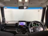 ワイドな視界で運転もしやすくなるように、設計されています。