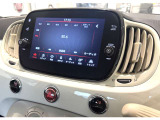 お持ちのスマートフォンが使える、Car Play&Android Auto対応のU-Connectを搭載。ナビゲーションアプリがご利用いただけます。