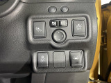 【エマージェンシーブレーキ】前方の車両や歩行者を検知し、衝突による事故回避をサポートします!機能には限界があるためご注意ください。