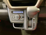 納車前にはプロのメカニックが、各部の点検を行います。ディーラーにしか出来ない品質、そしてサービスできっと満足していただけると思います!