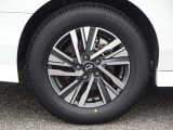 【タイヤ】 【純正16インチアルミホイール】《205/65R16》専用のアルミなのでお車のイメージぴったりですね!