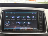 嬉しい装備です♪フルセグTV・DVD再生・Bluetoothオーディオに対応しています!!
