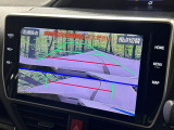 【バックカメラ】駐車時に後方がリアルタイム映像で確認できます。大型商業施設や立体駐車場での駐車時や、夜間のバック時に大活躍!運転スキルに関わらず、今や必須となった装備のひとつです!