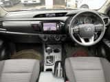 ハイラックス 2.4 X ディーゼル 4WD 