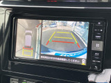 狭い道や駐車場でも安心。後方の状況をわかりやすくモニターに表示し、安全な駐車をサポートします。運転に自信がない方にもおすすめです。