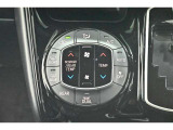 お好きな温度に設定すれば自動的に温度を調節、車内を快適空間に仕上げてくれます。