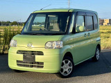 車両の品質管理は室内展示場を完備しておりますので、品質を保った状態の車両をご覧いただけます。