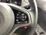 Hondaセンシングの機能のひとつ、アダプティブクルーズコントロール付!アクセルから足を離しても設定したスピードと前車との車間を保ち走行してくれます!車線維持もアシスト☆高速道路で疲労軽減ですね☆