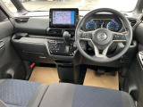 納車から1ヶ月を目安に無料点検を受けていただけます。(最寄りの日産のお店でも可能です)