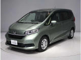誤発進発進防止、クルーズコントロール(前走車検地による自動加減速機能付)、衝突軽減ブレーキ、斜線維持支援、路外逸脱抑制機能、先行車発進お知らせ機能、道路標識認識機能等が付いた「ホンダセンシング」です!