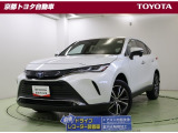 エレガントさと逞しさが融合した流麗なクーペフォルム。大きすぎないので女性にも運転しやすいSUV【ハリアーHV】アウトドアではもちろん、街中でも映える人気の車です。
