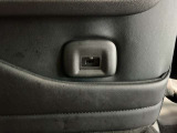 助手席シートバックにはUSBポートついています。