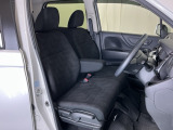 当車両は、次のお客様に気持ちよくお乗りいただくため、専門スタッフによる【徹底シートクリーニング】を施工済みです!