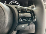 Hondaセンシングの機能のひとつ、アダプティブクルーズコントロール付!アクセルから足を離しても設定したスピードと前車との車間を保ち走行してくれます!車線維持もアシスト☆高速道路で疲労軽減ですね☆
