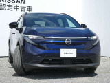 アダプティブLEDヘッドライト。フロントカメラで前方の状況を検知し対向車や先行車に眩しい思いをさせることなく必要なところだけを遠くまで照射します。