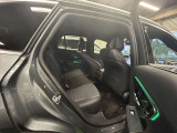 メルセデス・ベンツの定める厳しい基準をクリアしたお車のみをご案内させて頂きます。納車前整備はメーカー規定に基づき当店3Fの指定工場で入念に行なわれます。熟練のメカニックがお客様のお車を整備致します。