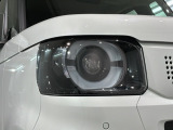 LEDヘッドライトは、点灯の瞬間から最大光量を発揮し、突然暗くなるトンネルなどでの安定感を高めます。