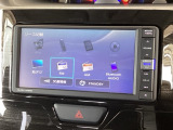 ナビ機能だけでなく、フルセグ、Bluetooth、DVDとCD再生などのオーディオ機能がついています!