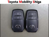 スマートキー2本付き!キーをポケットやカバンに入れておくだけでドアの施錠・開錠やエンジンスタートの操作が簡単です!