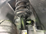 お車を安心してお乗りいただく為には、足回りの定期点検が欠かせません。サービスサポート(有償保証)では無料点検もご提供しており、安心のカーライフをお過ごしいただけるサポート体制が整っています。