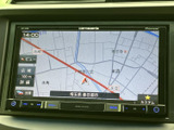 見やすい地図表示で、初めての道でも安心。スムーズなルート案内で、目的地までストレスなく到着できます。