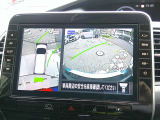 【アラウンドビューモニター】空から見下ろした映像がナビ画面にて確認可能です。駐車もラクラクですよ♪