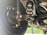 お車を安心してお乗りいただく為には、足回りの定期点検が欠かせません。サービスサポート(有償保証)では無料点検もご提供しており、安心のカーライフをお過ごしいただけるサポート体制が整っています。