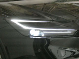 LEDヘッドライトです。デザイン性がよくとても明るいので、夜間の走行や悪天候でも安心です。しかも長寿命!