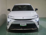 明度の高いLEDヘッドライトで、夜間の運転も安心です。