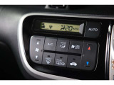フルオートエアコンを装備。車内の温度設定だけでなく、高性能集塵フィルターも装備しており車内はいつも快適空間♪