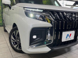 【LEDヘッドライト】悪天候や夜間走行時も良好な視界を確保し安心して運転できる高輝度LEDヘッドライトを装備!点灯速度が早く、消費電力も抑えられています。