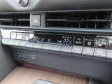 オートエアコンで車内はいつでも快適です♪