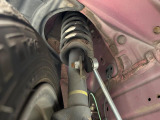 お車を安心してお乗りいただく為には、足回りの定期点検が欠かせません。サービスサポート(有償保証)では無料点検もご提供しており、安心のカーライフをお過ごしいただけるサポート体制が整っています。