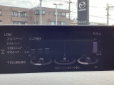 i-DM(インテリジェント・ドライブ・マスター)は運転操作の無駄を抑えたスムーズな運転をサポートし、快適なドライブや燃料消費を抑える事にも役立つアイテムです。