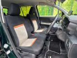 運転席シート廻りは使用感も少なく、良好な状態となっています。丁寧に使われていたことがよくわかりますね。
