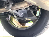 お車を安心してお乗りいただく為には、足回りの定期点検が欠かせません。サービスサポート(有償保証)では無料点検もご提供しており、安心のカーライフをお過ごしいただけるサポート体制が整っています。