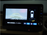 ◆バックカメラ◆リバースにするだけで映ります、後方の安全確認や、狭い駐車場での車庫入れ、雨の日や夜間など視界の悪い時に便利です!安全にバックする為には欠かせない装備です。