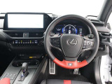 運転席廻りです。