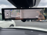 後方をカメラで映しだす機能が付いたスマートルームミラー!ルームミラーの下のレバーを変えるだけで、後席に大きな荷物が乗っていても、後方をカメラを確認できる便利機能!。